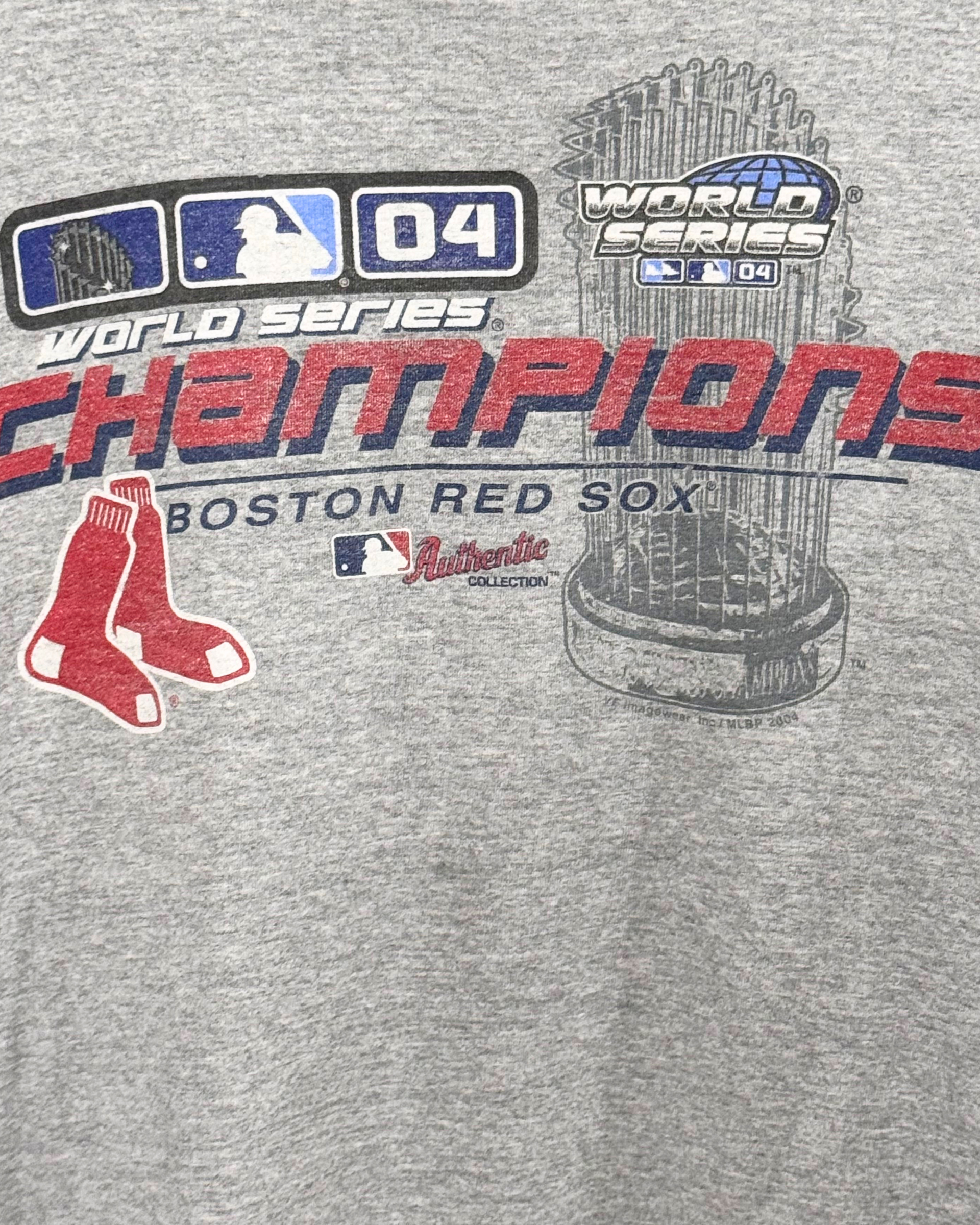 Vintage Lee Sport Boston Red Sox 2004 World Series Champions T-Shirt - Heather Grey