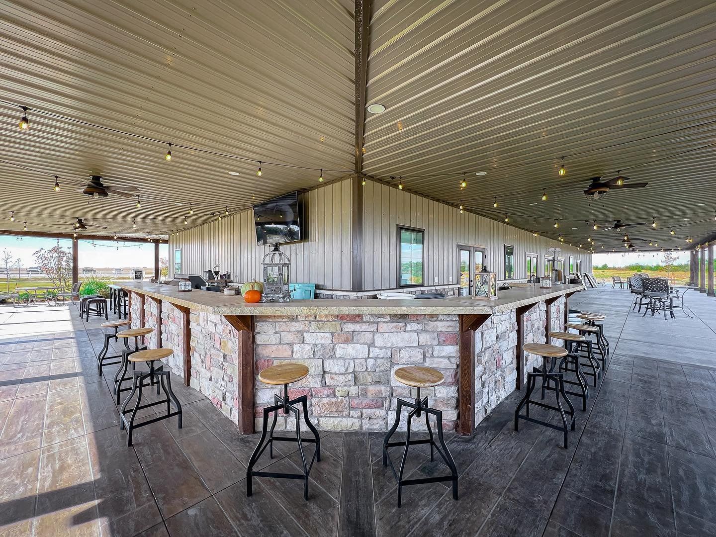 Wild Wood Weddings bar