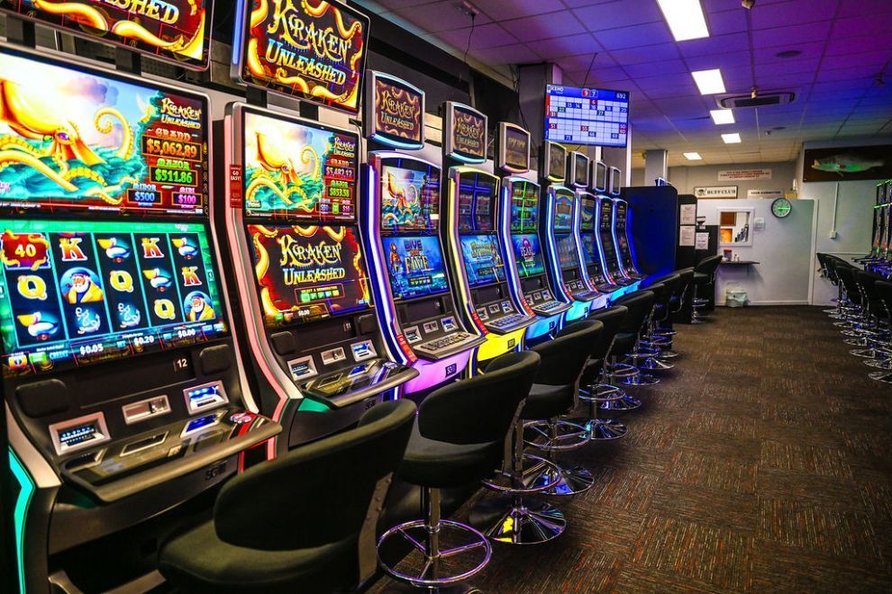 Gaming Machines — Pub in Stuart Park, NT 