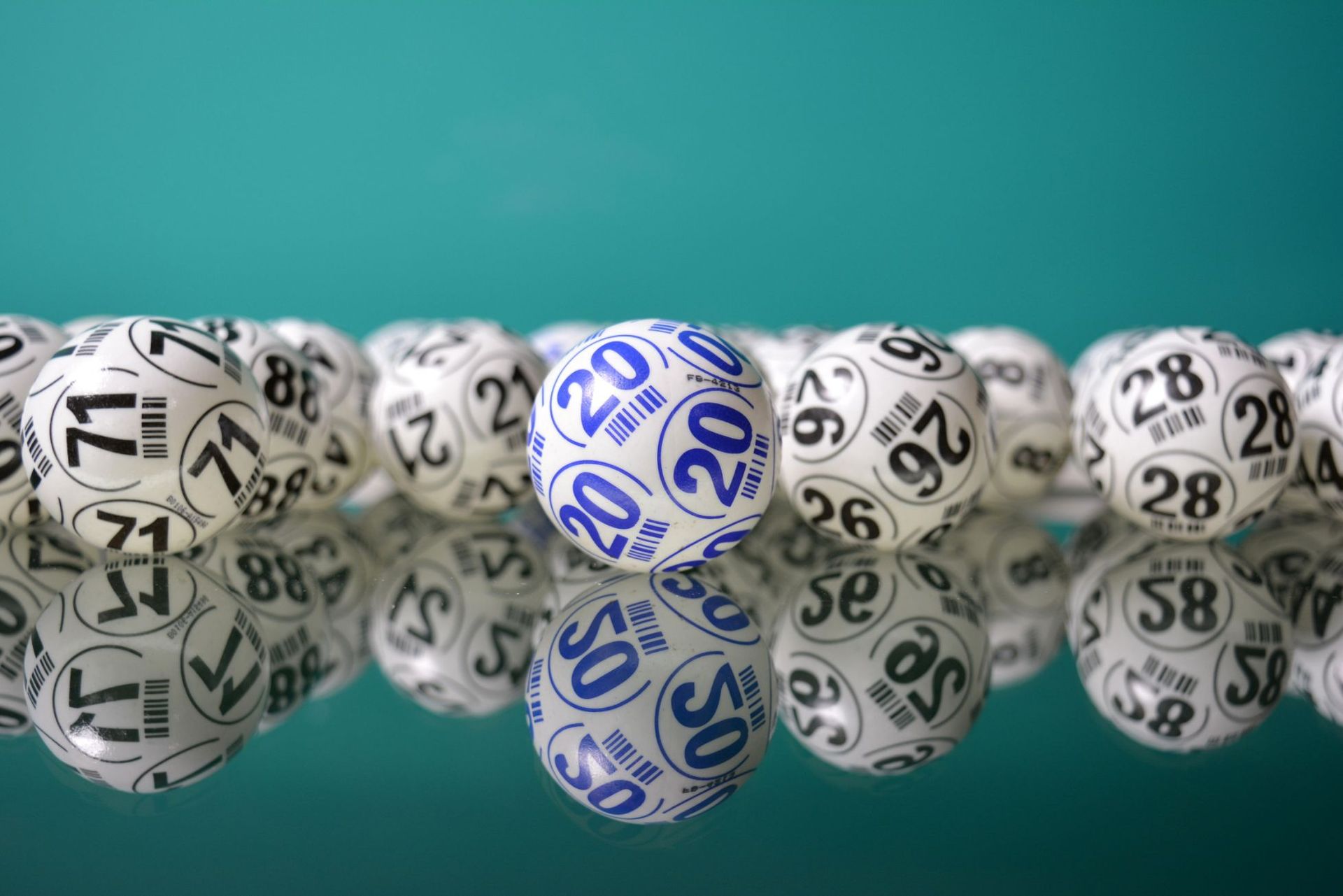  White and Blue Round Number Balls — Pub in Stuart Park, NT 