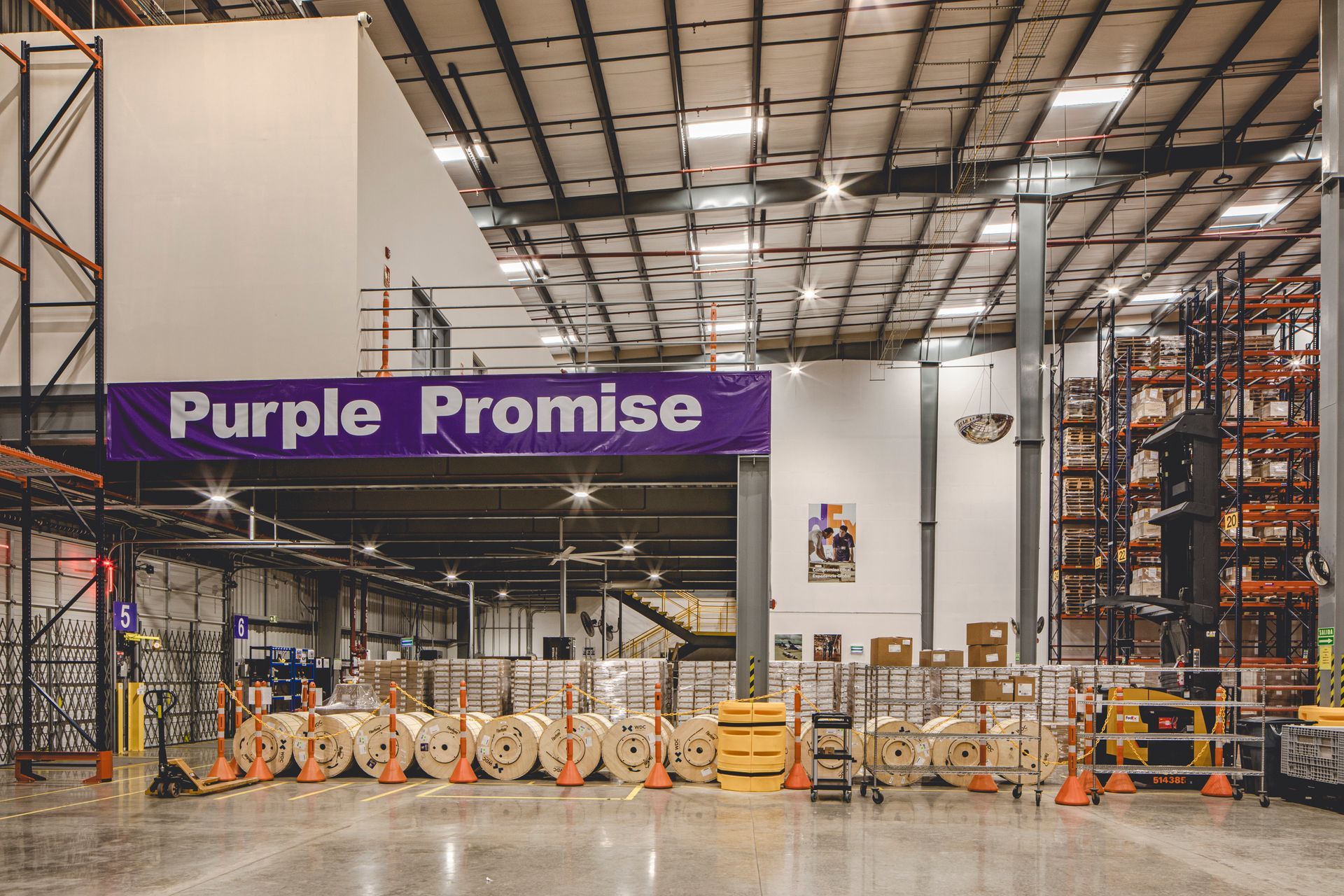 High-capacity storage racking and industrial interior of the FedEx hub in Panama Pacifico.