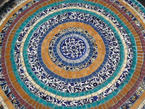 עיצוב בפסיפס  - גלי קמיל - בגבעת ברנר