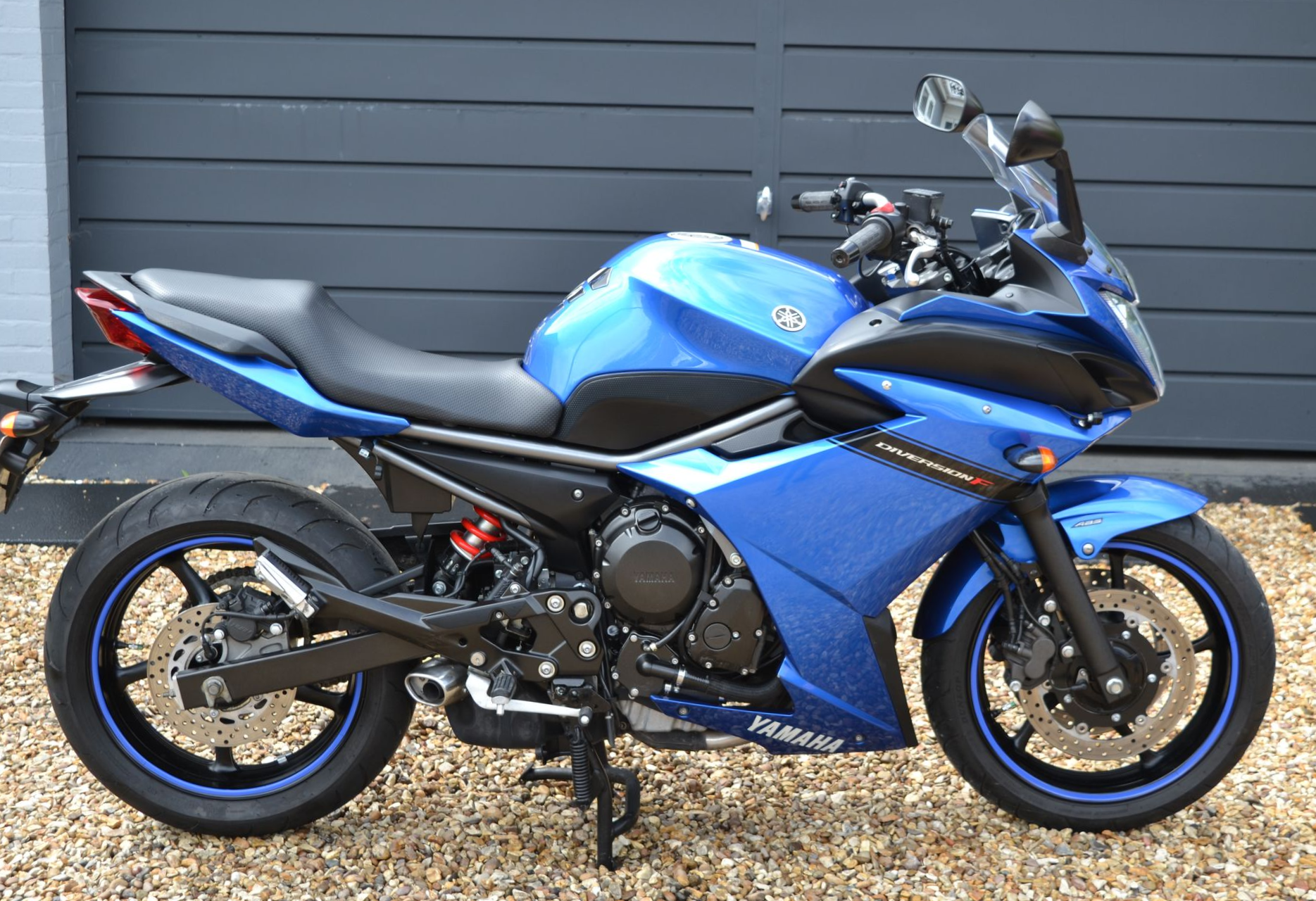 2010 Blue Yamaha XJ6F For Sale / Quality used Motorcycles