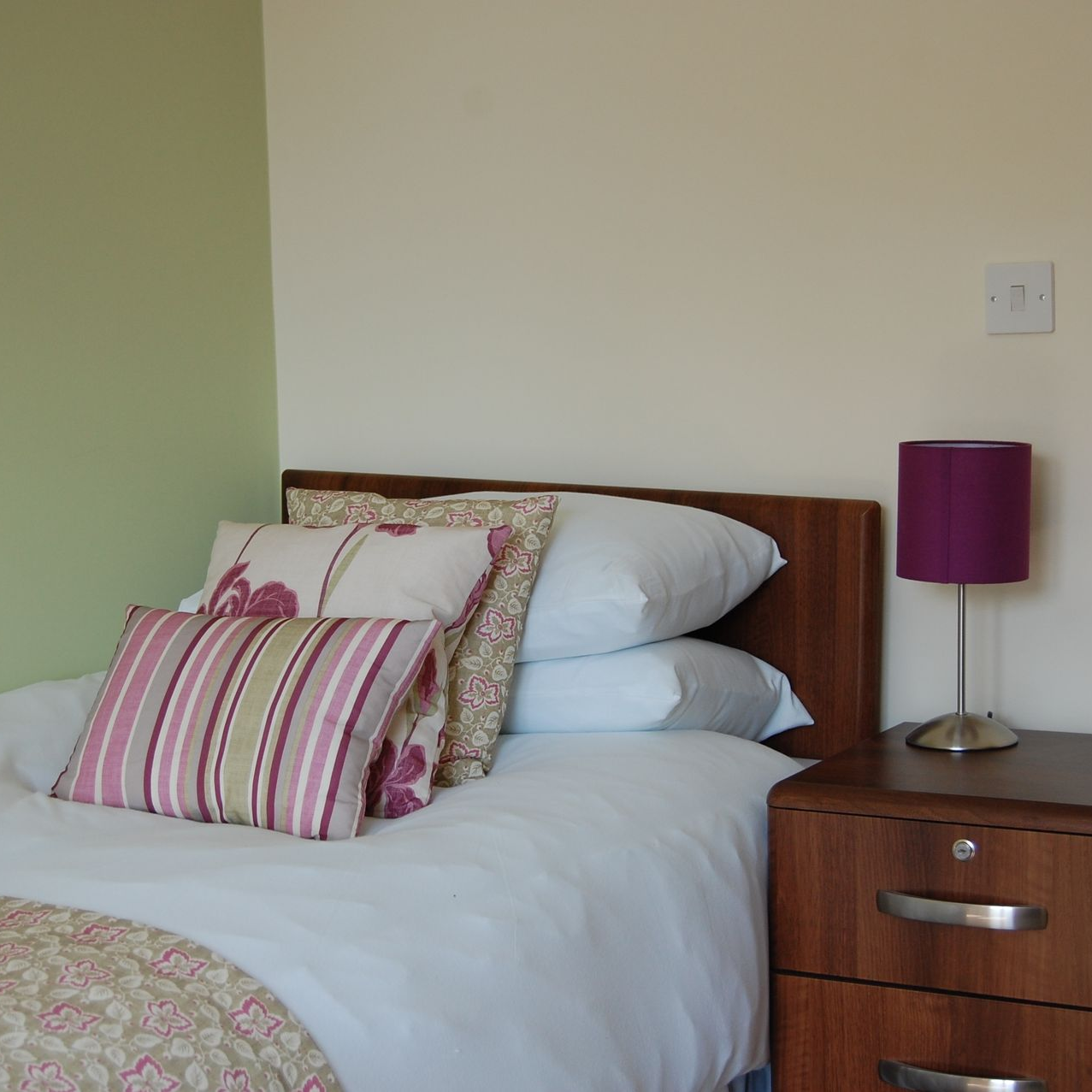 Sunnycroft Care Home | Bedroom