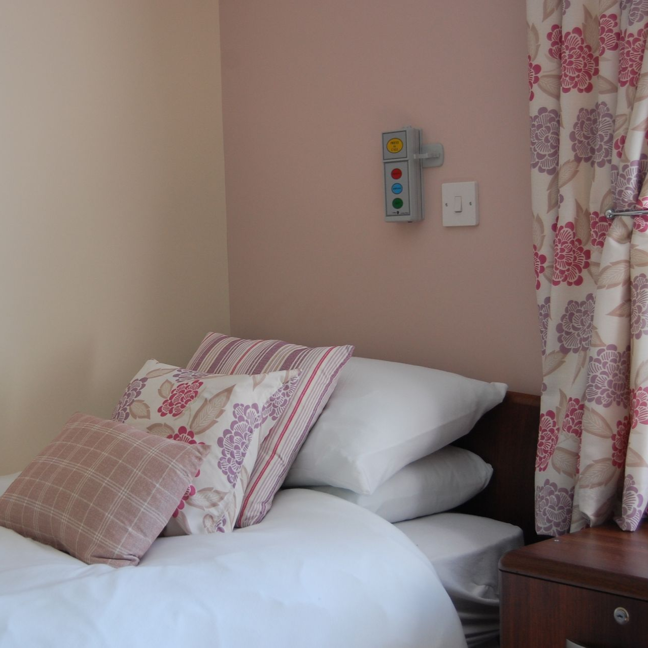 Sunnycroft Care Home | Bedroom
