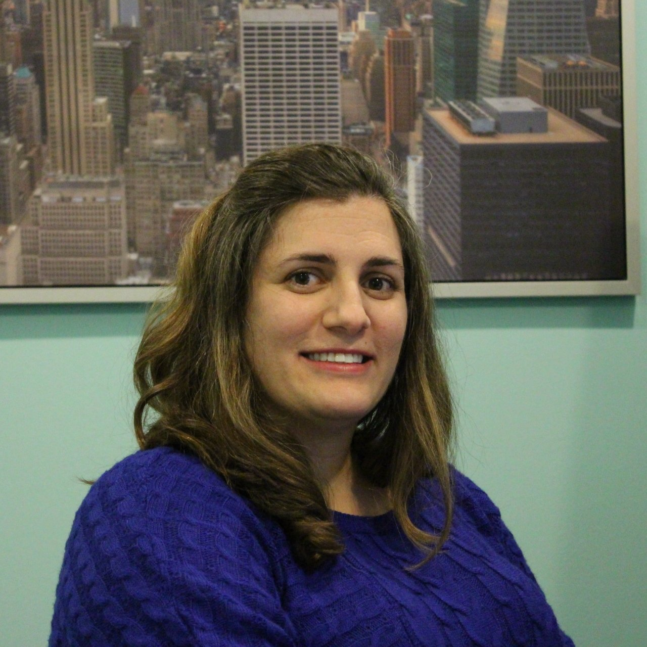 DR. HEIDI TZIOROS smiling | Top rated family dentist for implants, veneers, root canals | Restorative and cosmetic 