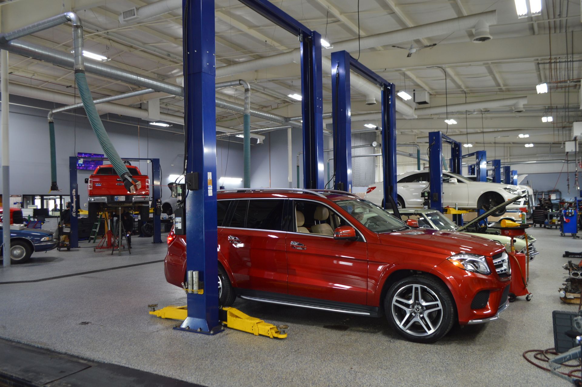 Inside Our Shop - Full Throttle Automotive image 13