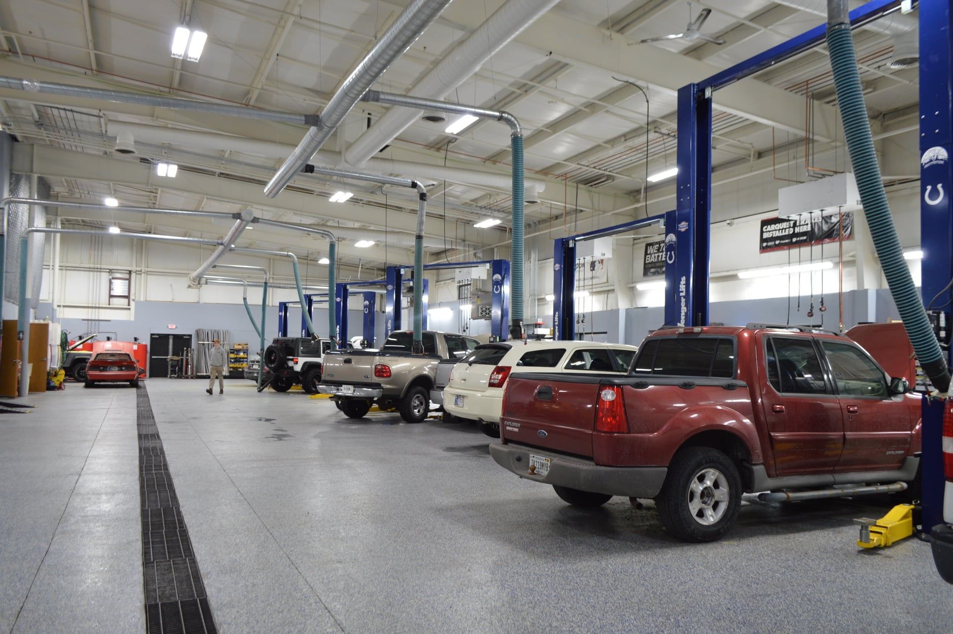 Cars-Service-Station | Full Throttle Automotive LLC
