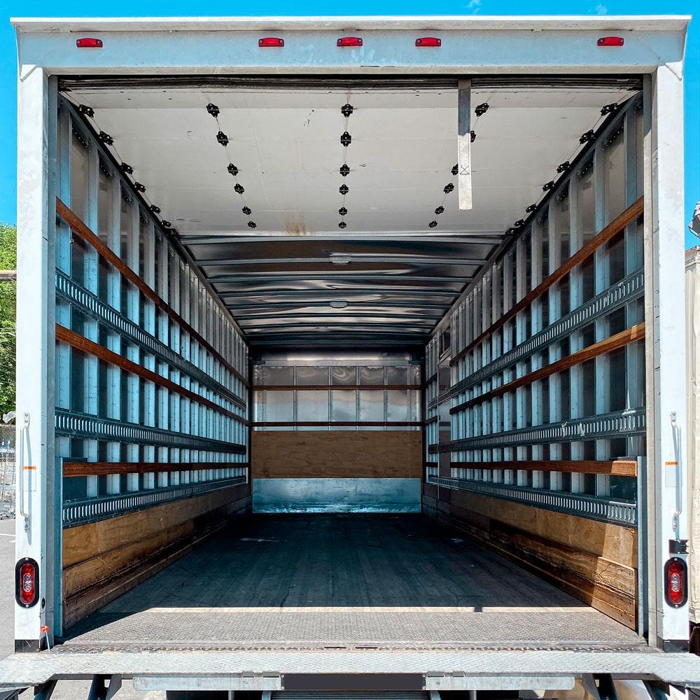 APLICACIÓN DE POLIURETANO Y CÁMARAS DESARMABLES - camaras de refrigeración