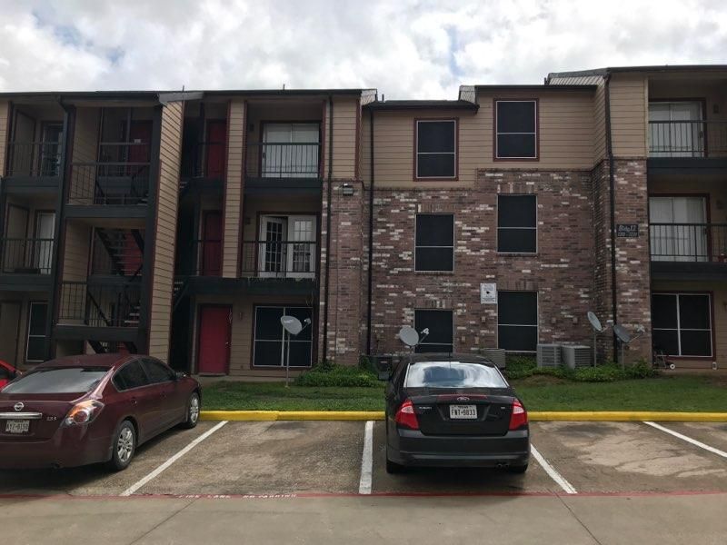 Apartment complex parking lot