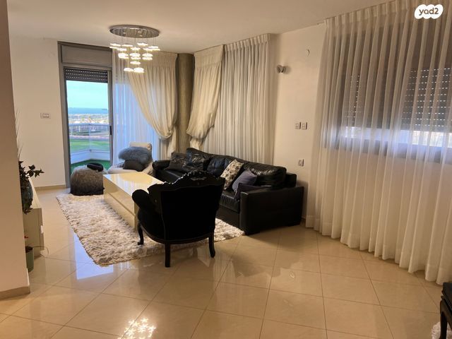 ברקת 1
