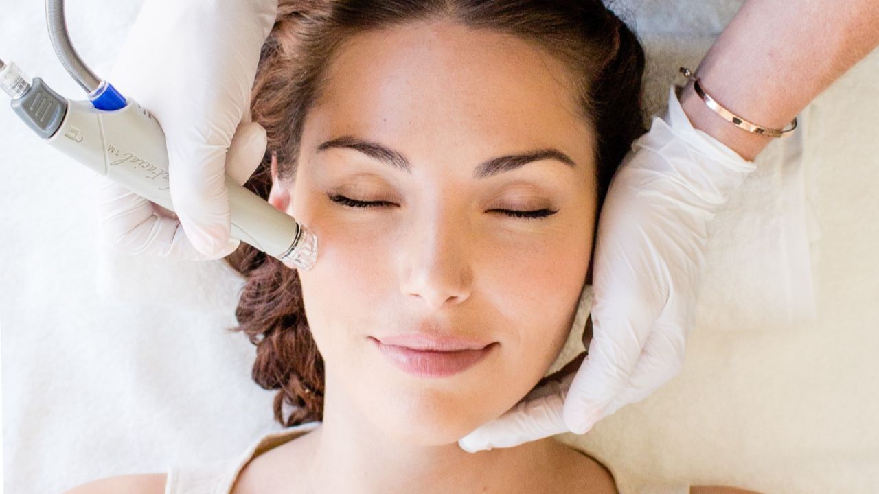 Deluxe Hydrafacial 