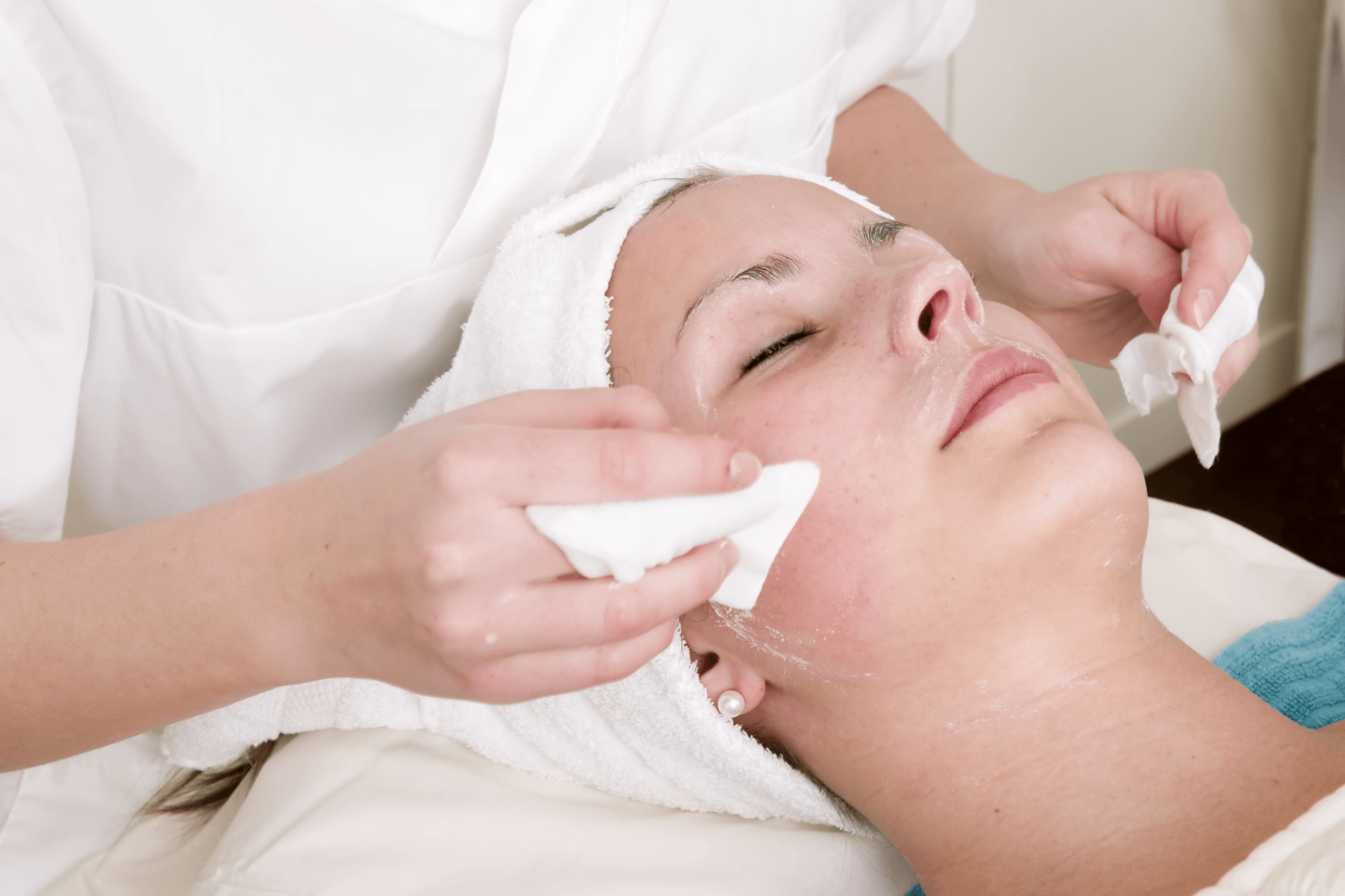 Detox Acne Facial