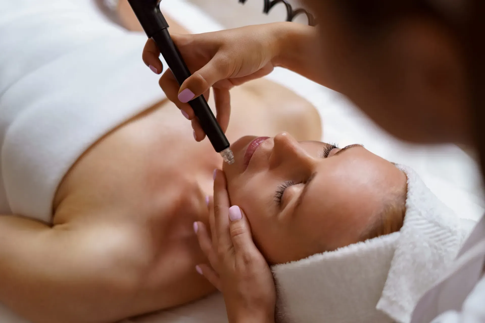 Signature Hydrafacial