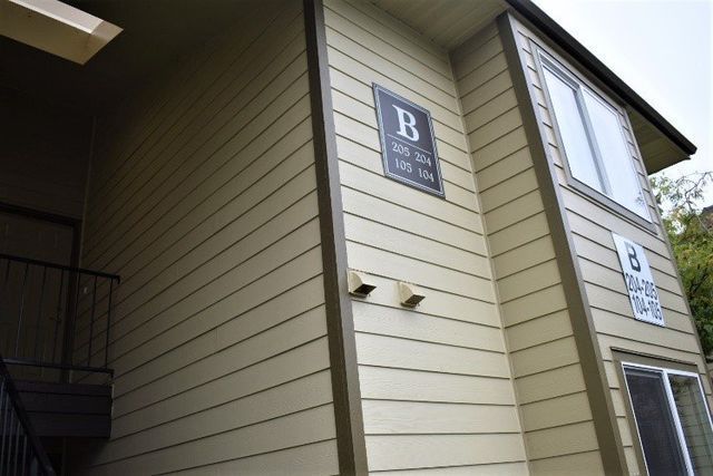 A building with the letter b on the side of it