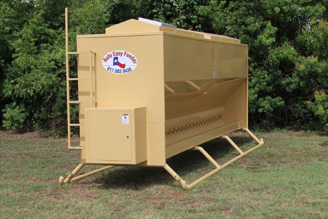 16 Feet Livestock Feeder — Arlington, TX — Auto Easy Feeder
