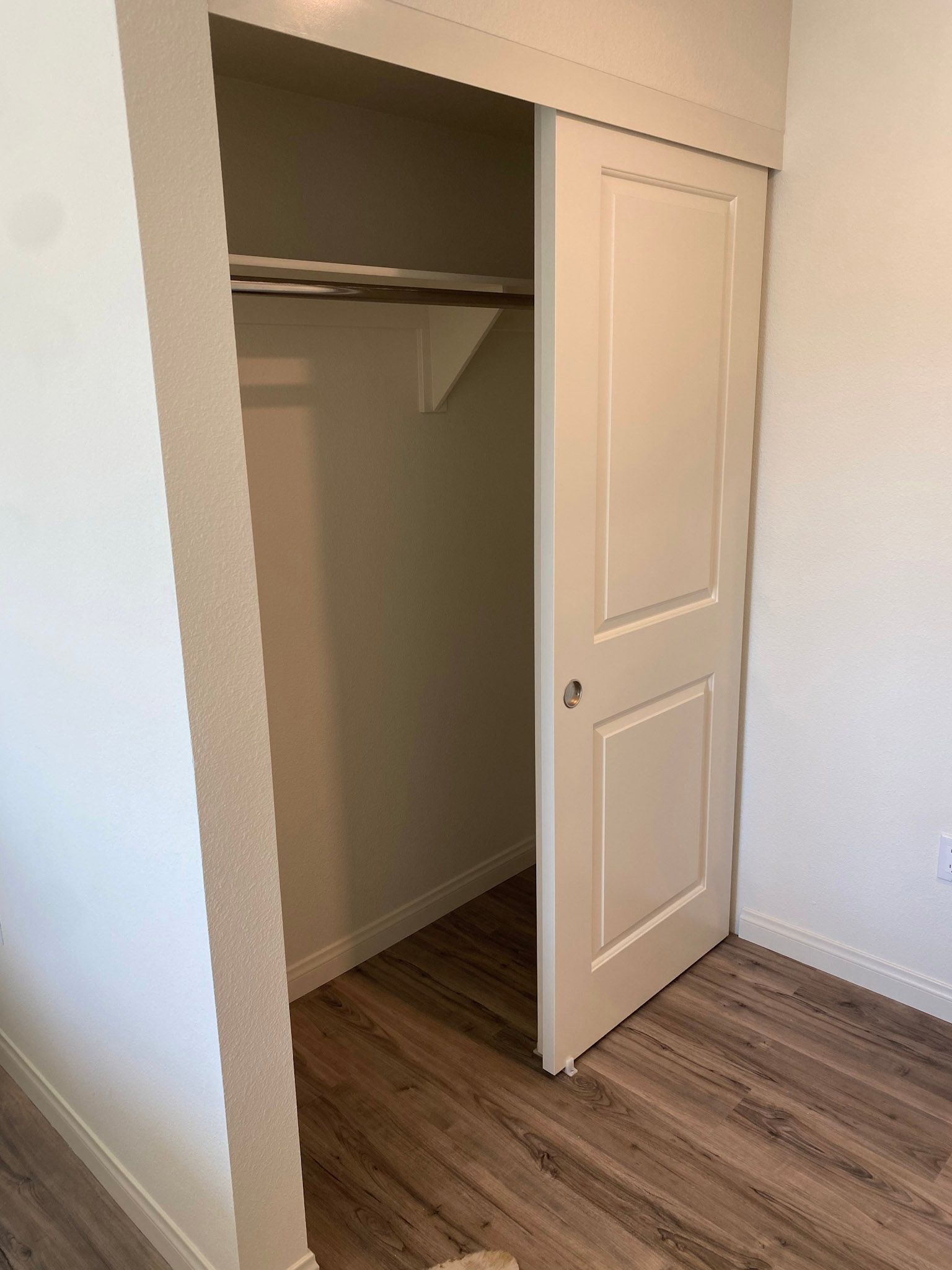 The Lamont - closet