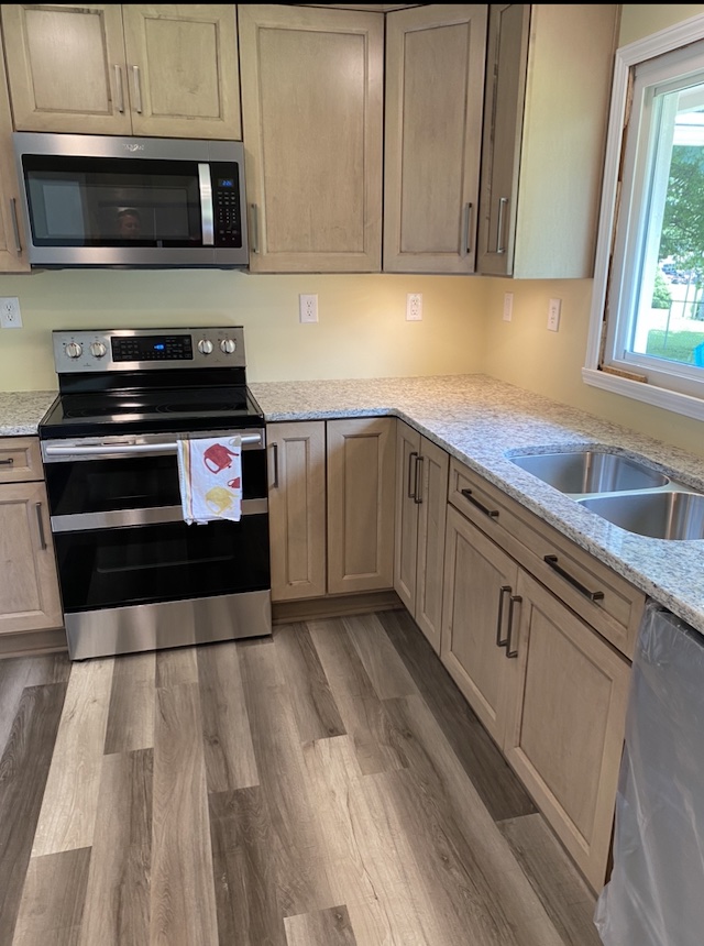 Custom & Countertop Projects in Louisville Complete Kitchens