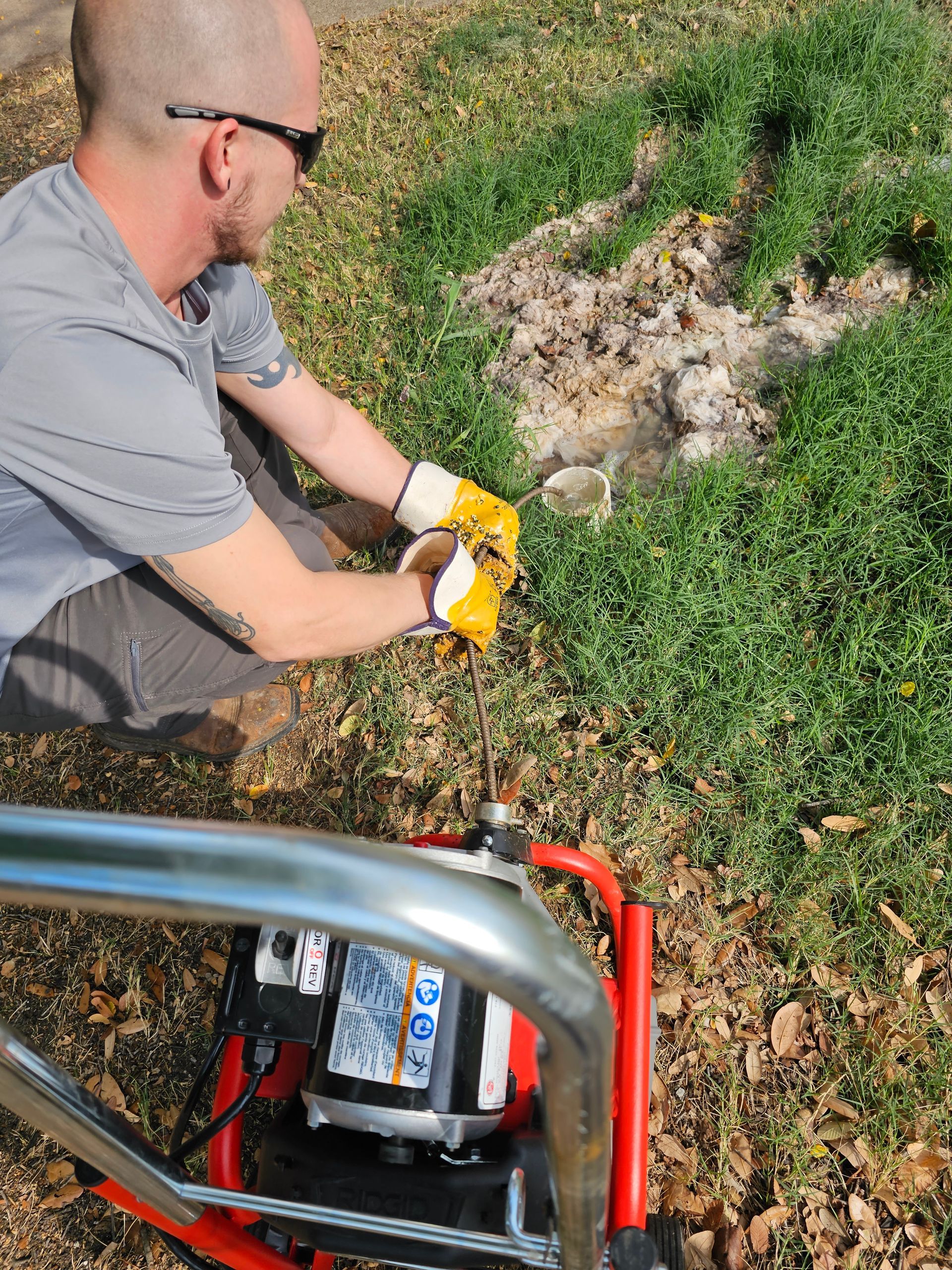 Drain cleaning in mainline cleanout
