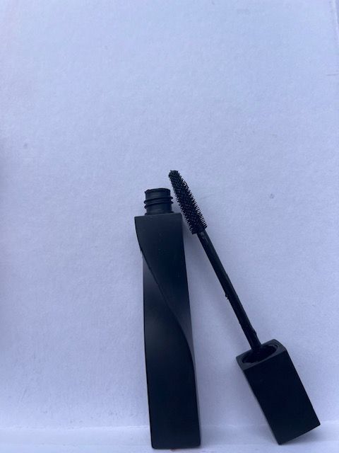 Waterproof Volumizing Mascara