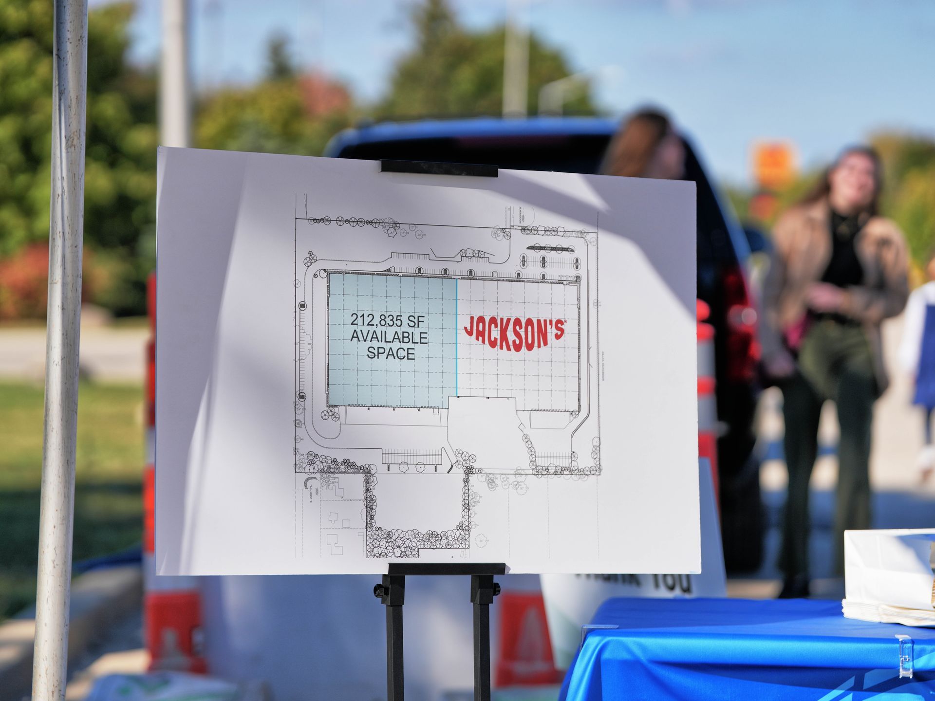 Sign showing a building layout; the text reads 