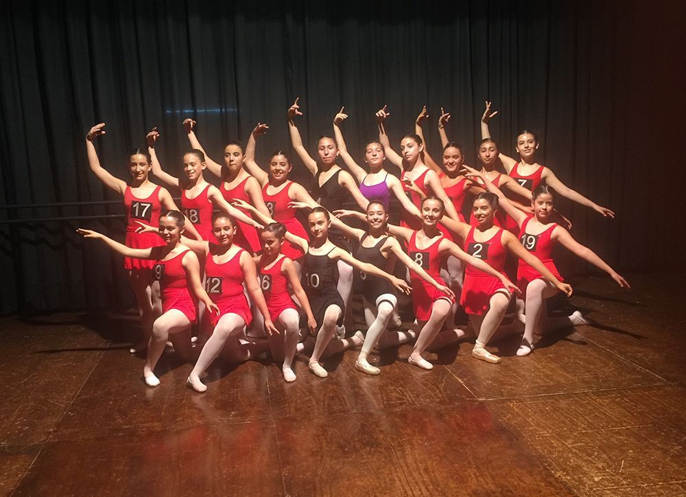ballet posing