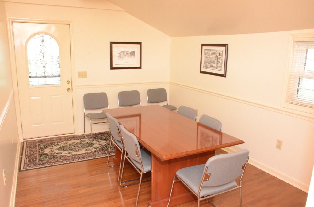 arrangement office
