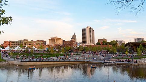 Realtor serving near Promenade Park Fort Wayne
