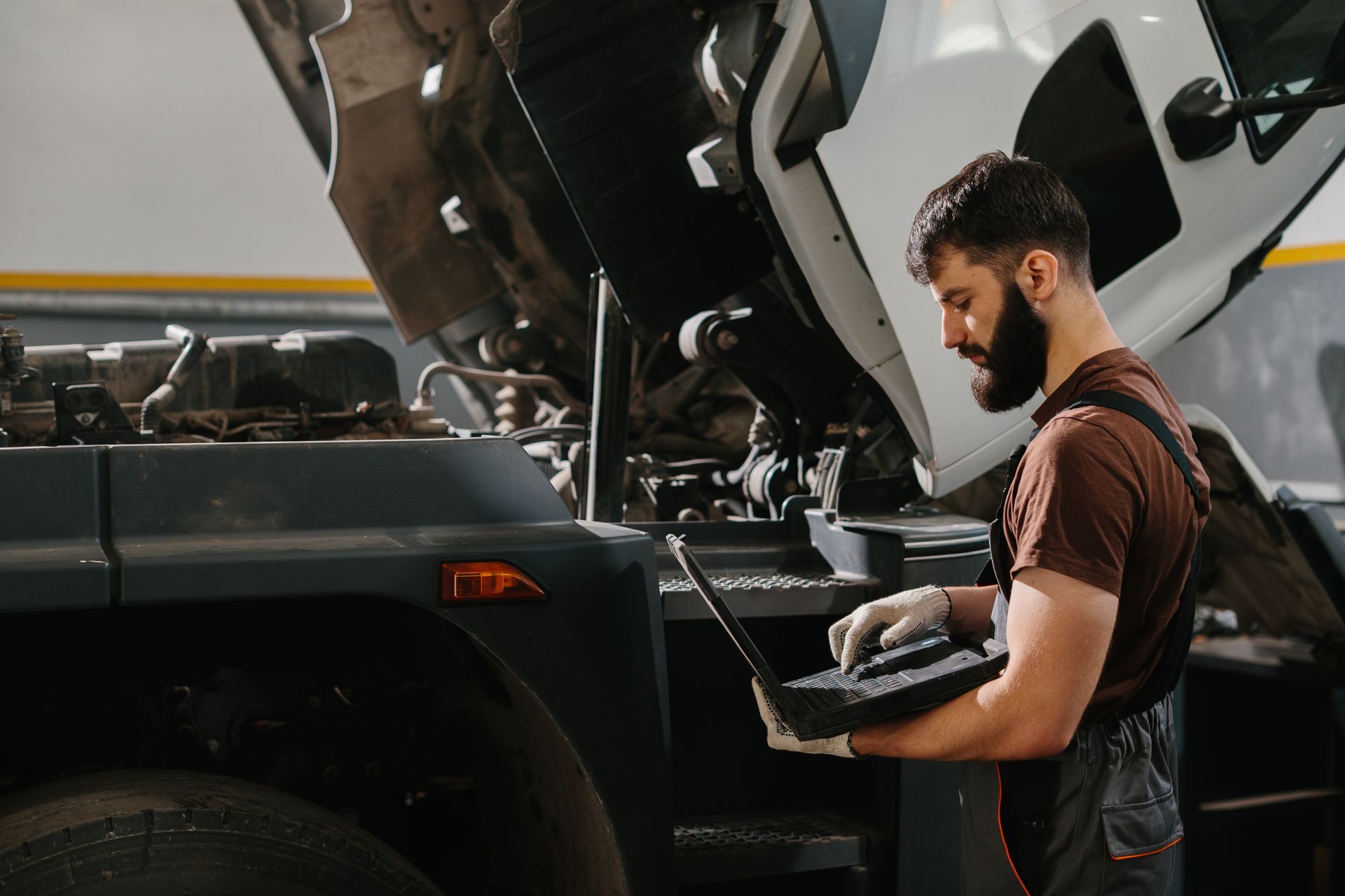 Vehicle Diagnostic Laptop Vehicle Diagnostic Laptop