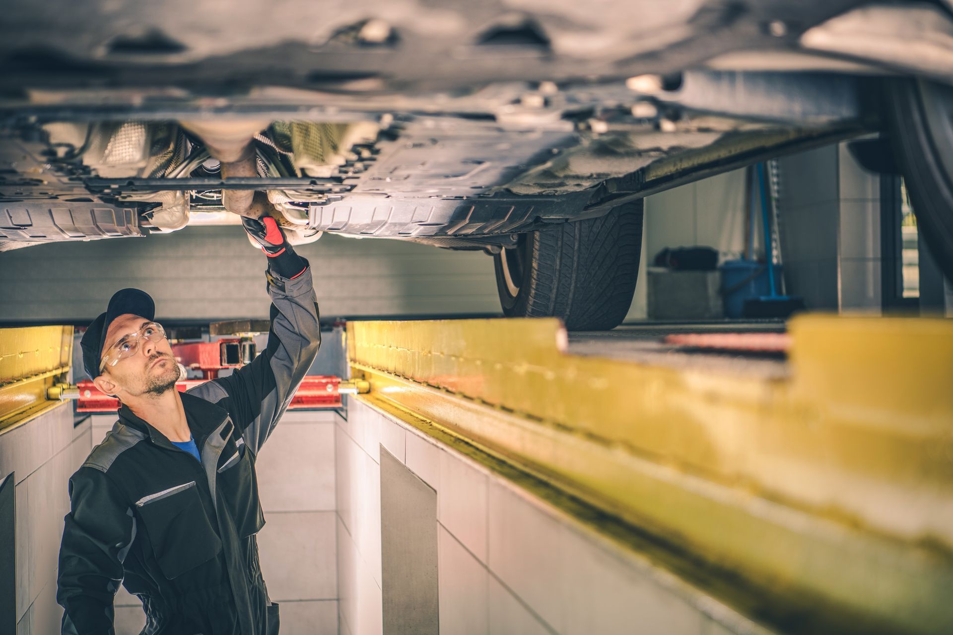 Car Undercarriage Inspection