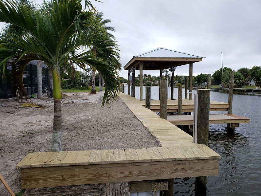 Seawall Edge — Cocoa Beach, FL — Darrell’s Docks