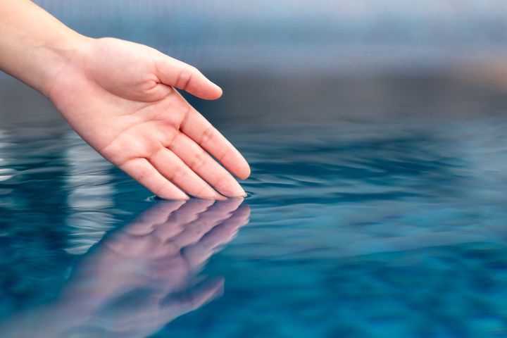 vasca con acqua pulita e manutenuta in maniera efficiente