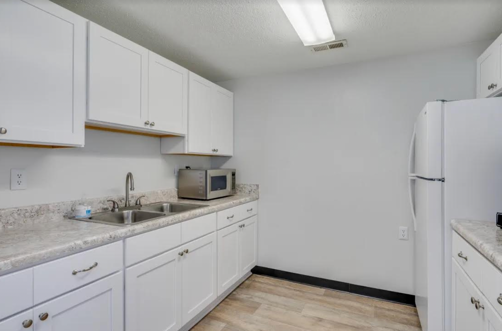 Updated kitchen with new appliances