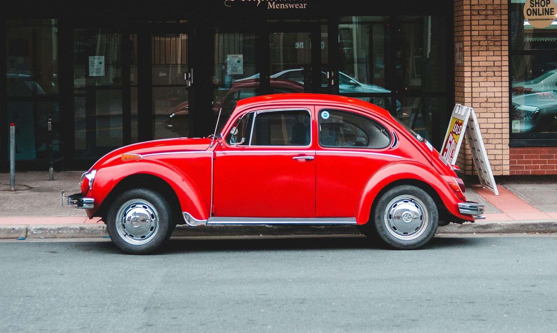 image of an old volkswagon beetle