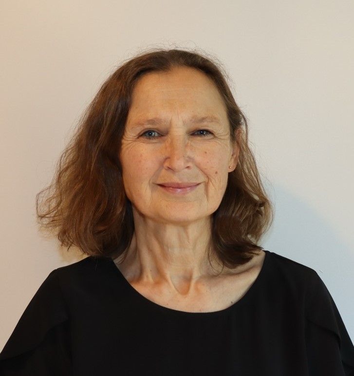 Dr. Leanne Livingston