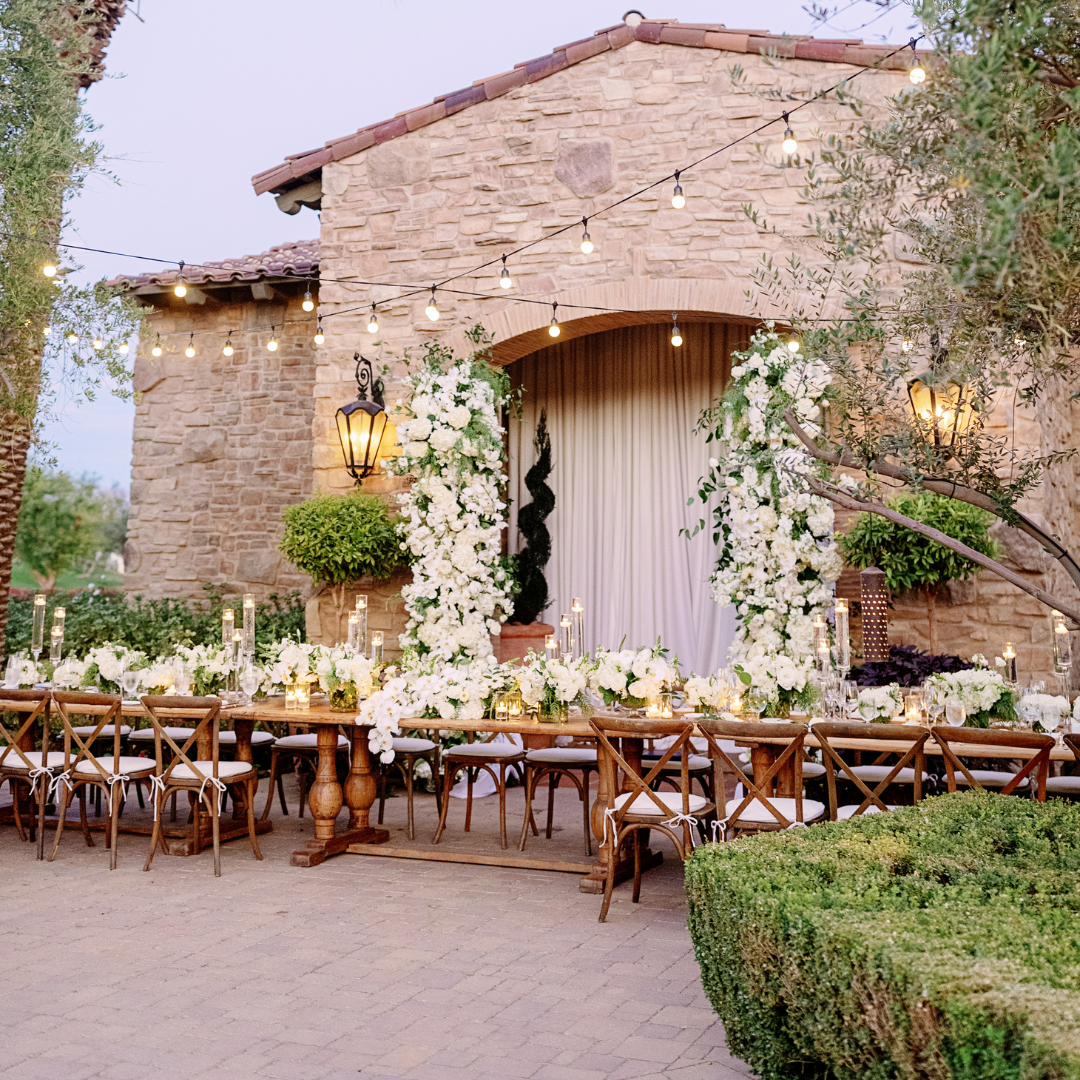 outdoor wedding head table decor