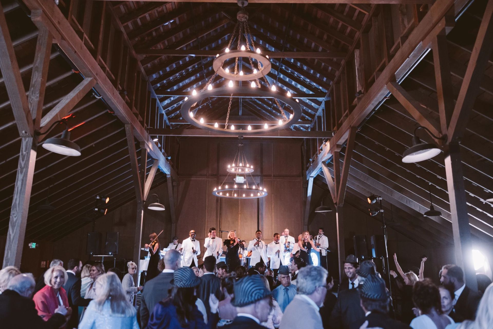 live music at wedding reception