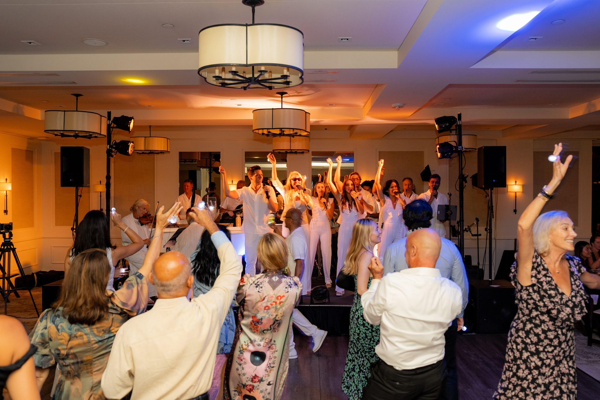 gala live band
