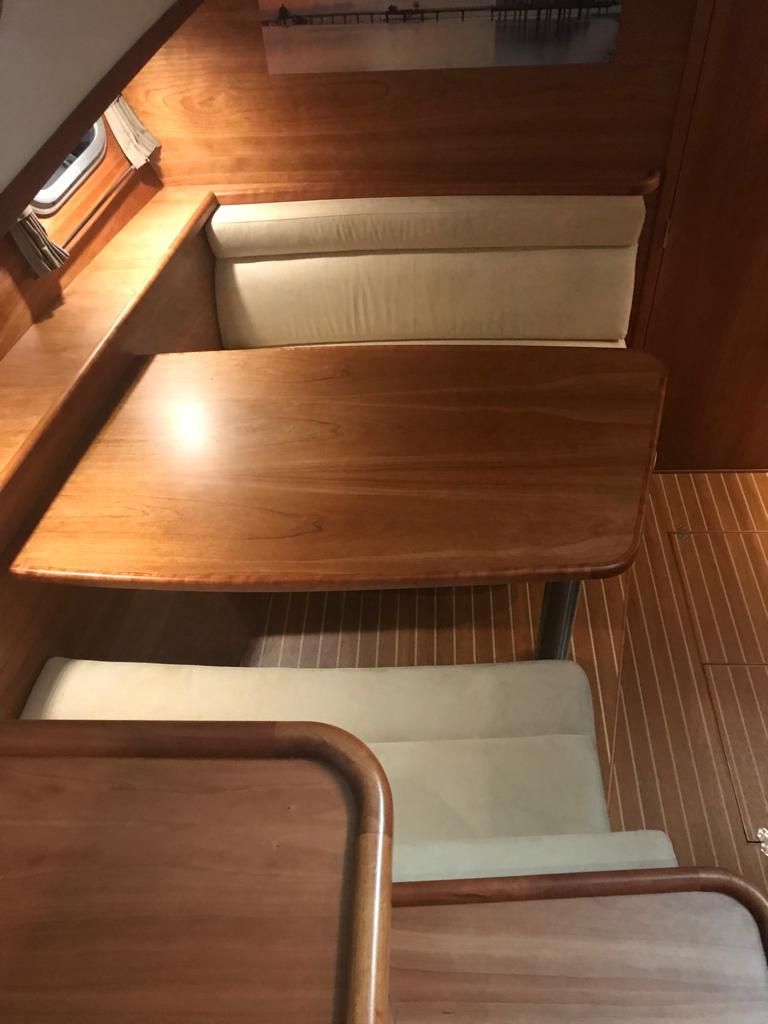 eethoek zithoek Maatwerk Cruiser, interieurbouw Exclusief InterieurbouwNoord
