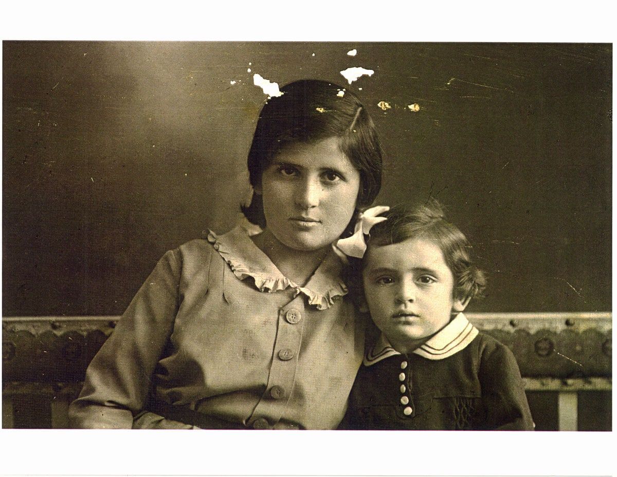 Noemi with Erzebet