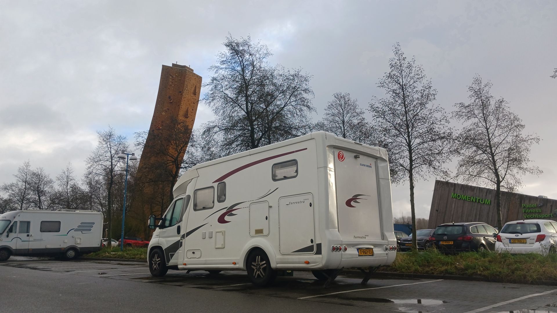 Bezoek stad met camper.