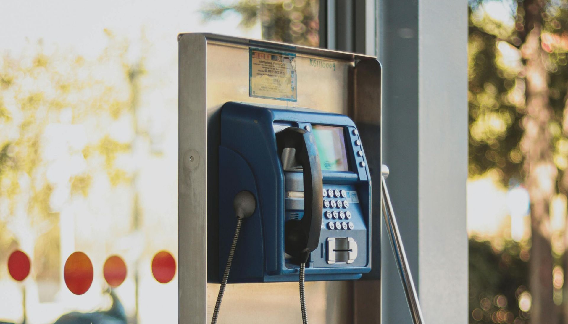 image of telephone answering service