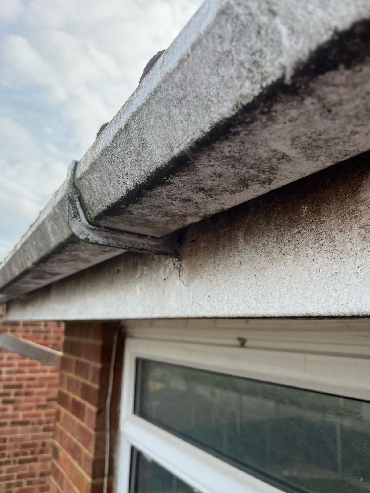 Guttering before cleaning