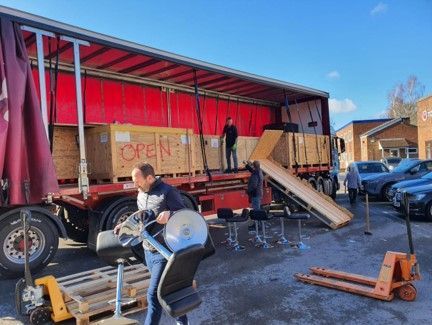 Furniture donated to Woking hospice
