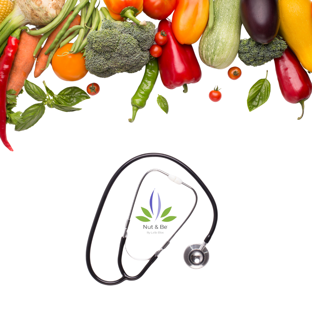 Verduras encima de estetoscopio con el logo 