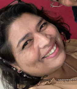 Dra. Liliana Romero, especialista en prótesis y cirugía en Acceder Odontología, Río Gallegos