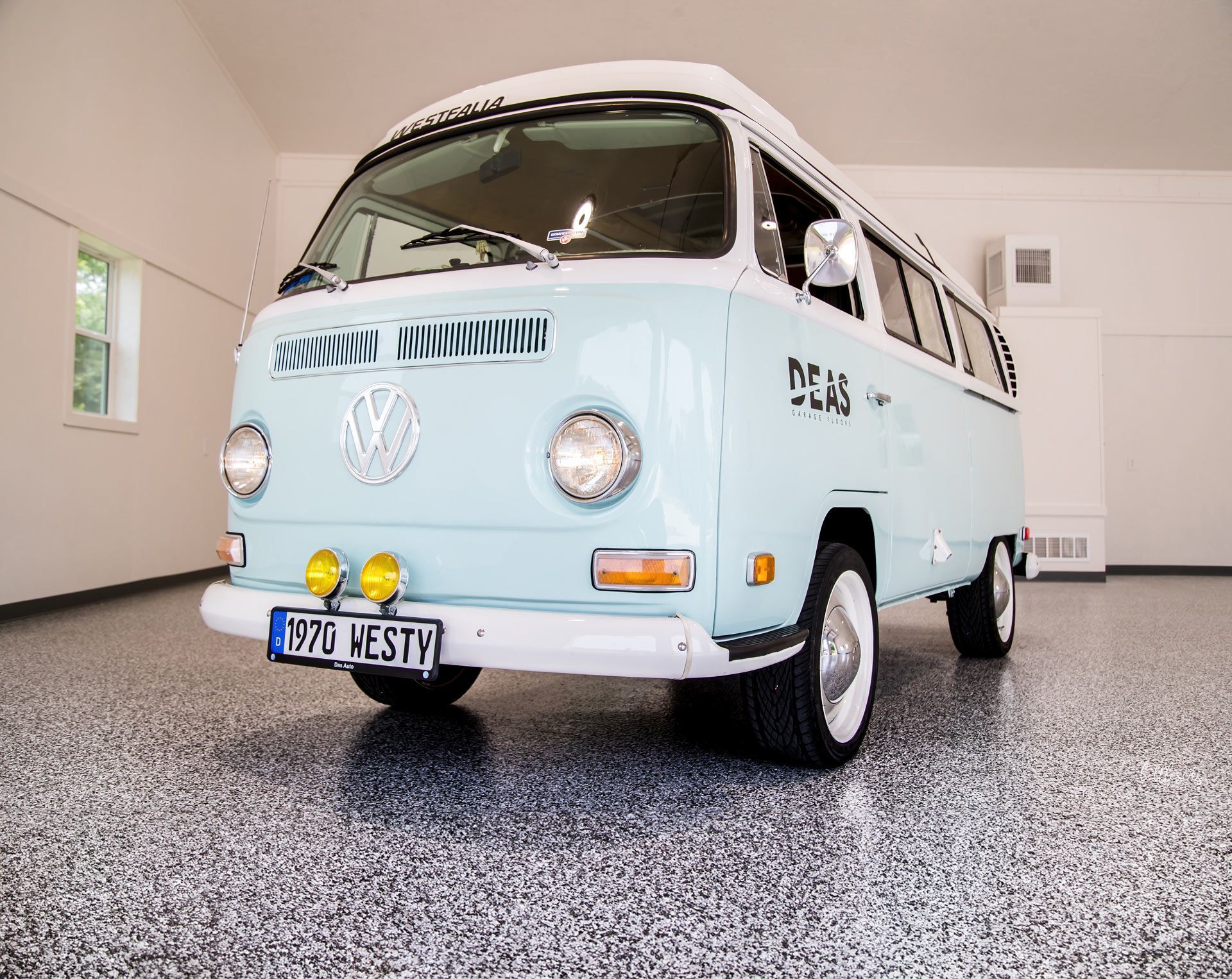 DEAS Garage Flooring Van