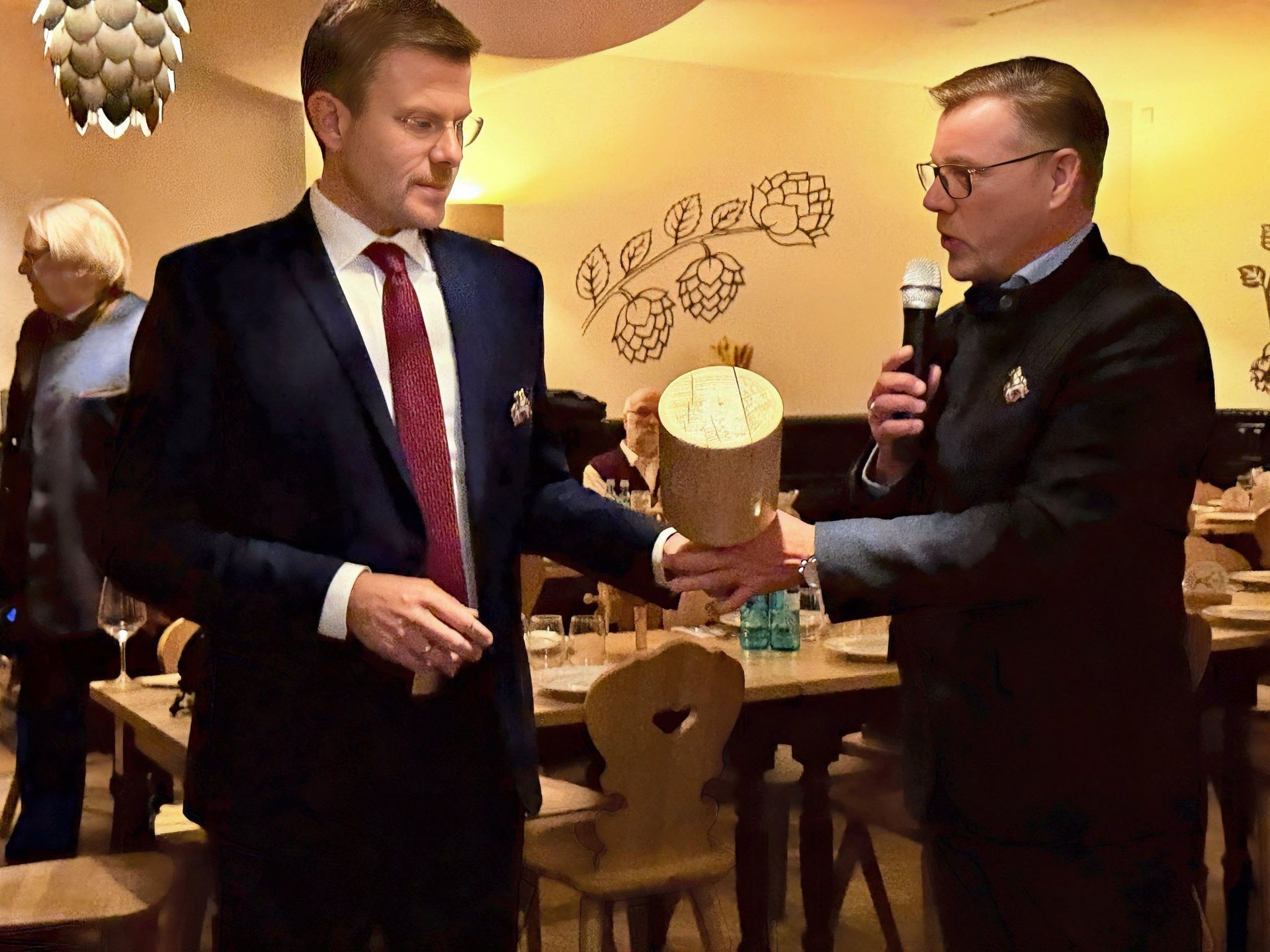 Wirtshaus Albrecht Eröffnung Volksfest, Oberbürgermeister Marcus König