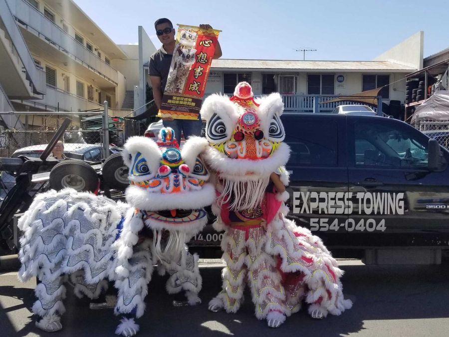 Peculiar Car Towing — Honolulu, HI — Express Towing