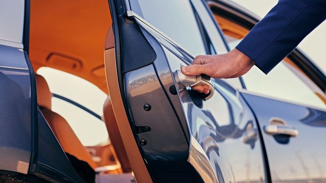 Opening a limo